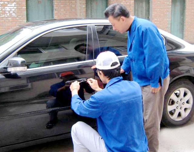 重庆开锁公司：车钥匙坏了怎么办